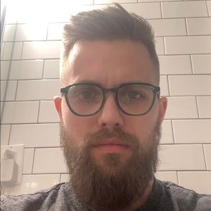 Meet your Posher, Zachary